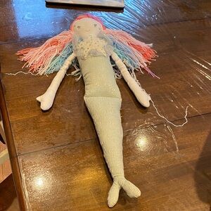 Mermaid Pottery Barn Kids Elegant Siren Doll Sparkly Yarn Hair Multi Linen 24 in